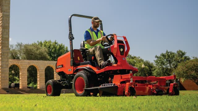 Tracteur à Attelage Frontal