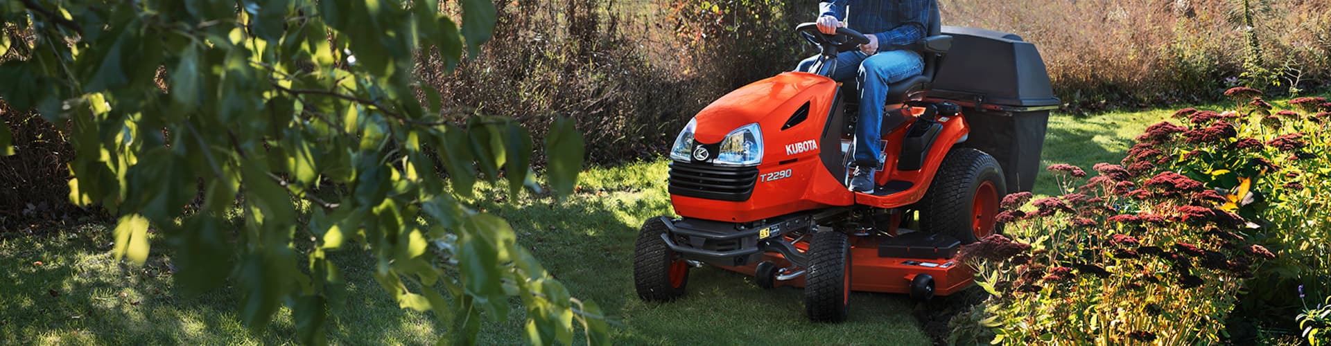 Tracteurs pour la pelouse et tondeuses