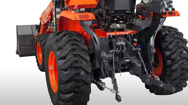 Category I and II 3-point hitch (optional)