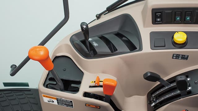 Transmission F8/R8 de série