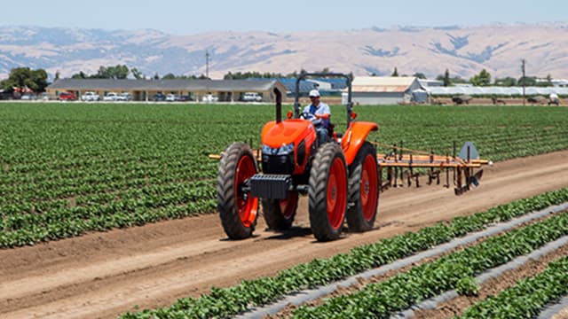 Tracteurs spécialisés