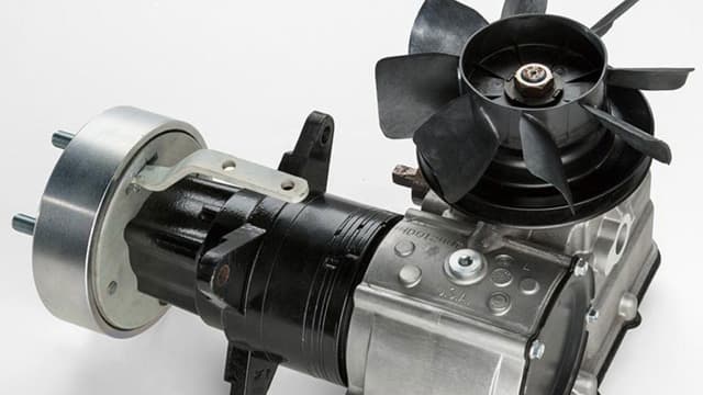 Transmission with integrated pump and motor