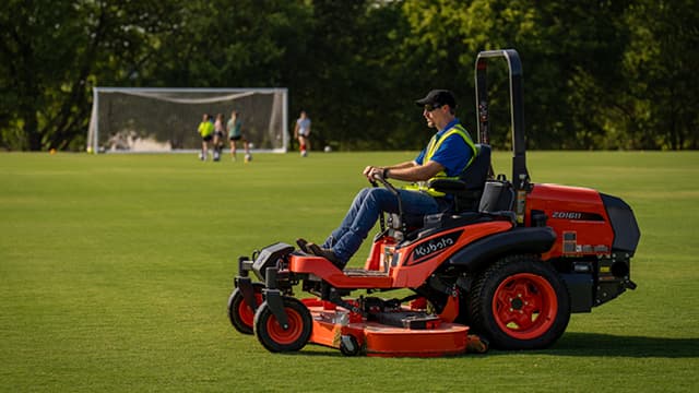 Châssis de tondeuse à décharge latérale ou arrière