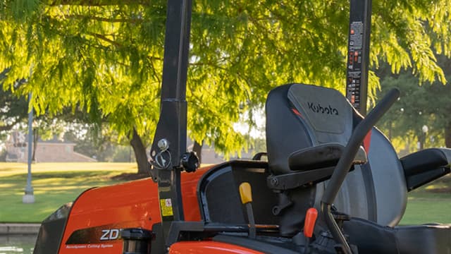 Cadre de protection ROPS repliable