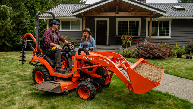 Choosing Between Types: What’s the Difference Between a Subcompact Tractor and a Compact Tractor?